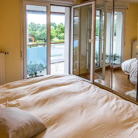Zen Avec Balcon Apartment